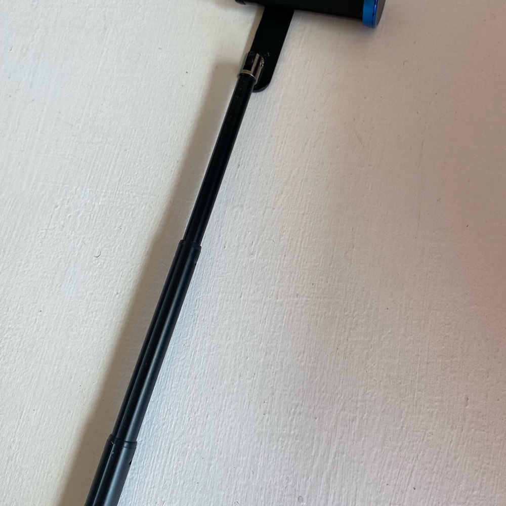 Top Rated Atumtek Selfie Stick Tripod with Remote Photo Taking capabilities - Picture 6 of 15